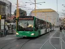 Graz. Wagen 173 der Graz Linien steht hier am 02.10.2021 am Grazer Jakominiplatz.