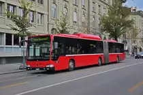 Mercedes Citaro 842, auf der Linie 17, fährt durch die Bundesgasse. Die Aufnahme stammt vom 08.11.2012.