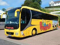 MAN Lion's Coach von Fredrich aus Deutschland im Stadthafen Sassnitz am 09.06.2019