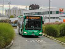 Graz. Der W1082 von Watzke ist hier am 12.10.2021 beim Wenden in Don Bosco zu sehen.