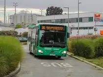 Graz. Der W1082 von Watzke ist hier am 12.10.2021 beim Wenden in Don Bosco zu sehen.