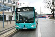ICB Mercedes Benz Citaro 2 G Wagen 457 am 29.12.21 in Bad Vilbel Bhf