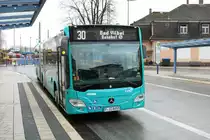 ICB Mercedes Benz Citaro 2 G Wagen 457 am 29.12.21 in Bad Vilbel Bhf