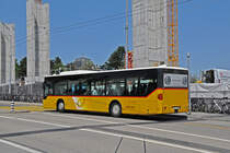 Mercedes Citaro der Post, auf der Linie 100, verlässt die Haltestelle Schanzenstrasse. Die Aufnahme stammt vom 17.06.2013.