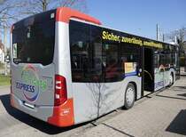 Tuniberg-Express an der Endhaltestelle in Freiburg-Lehen, März 2021