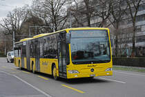 Mercedes Citaro 98 der AAGL, auf der Linie 81, fährt zur Haltestelle Aeschenplatz beim Hammermann. Die Aufnahme stammt vom 16.12.2021.