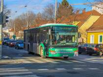 Graz. Bald dürften sie Geschichte sein: Die Setra S415 NF bei Watzke. W4096 konnte ich am 07.12.2021 in der Münzgrabenstraße fotografieren.