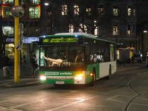 Graz. Der W4096 von Watzke verlässt hier am 21.12.2021 den Jakominiplatz als Linie 440.