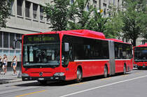 Mercedes Citaro 859 auf der Linie 10, fährt durch die Bundesgasse. Die Aufnahme stammt vom 17.06.2013.