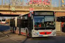 Stadtwerke Neuss 237, Mercedes-Benz C2 G Baujahr 2020, mit nettem Fahrer auf dem Weg nach Rosellerheide als 841, 28. Februar 2022