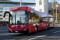 Volvo 7900 Hybrid 877 von BERNMOBIL am 26.2.22 beim Kursaal.