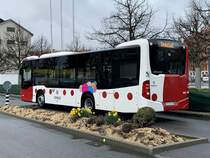 Heckansicht des MB C2 K 6003 der TPF am 31.3.22 nach der Abfahrt beim Bahnhof Düdingen.