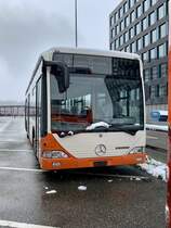 Frontansicht des ausrangierten MB Citaro ex. RBS Nr. 13 am 2.4.22 beim Depot in Worblaufen.