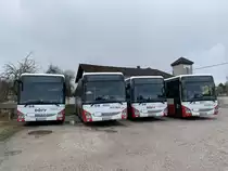 4 Ivecos von Postbus im OÖVV-Kleid, abgestellt in Gaspoltshofen (OÖ), April 2022