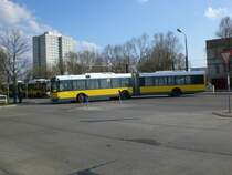 Solaris Urbino auf der Linie 195 am S-Bahnhof Marzahn.