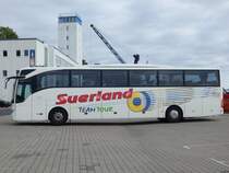 Mercedes Tourismo von Suerland-Busreisen aus Deutschland im Stadthafen Sassnitz am 07.10.2019