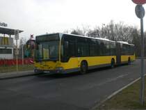 Metrobus 49 an der Endhaltestelle Heerstra�e/Nennhauser Damm.