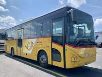 Iveco Crossway 10.6M '11592'  BE 26672  vom PU Spring AG, Schwenden im Diemtigtal am 14.5.22 bei Interbus Kerzers.