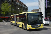 MAN Lions City 701, auf der Linie 5, fährt zur Haltestelle beim Bahnhof Thun. Die Aufnahme stammt vom 21.04.2022.