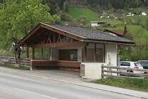 Haltestelle Neustift Neder. Aufgenommen 9.5.2022.