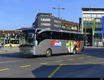 Mercedes Tourismo unterwegs in der Stadt Thun am 14.05.2022