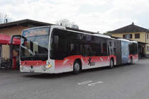 Mercedes Citaro 8 der BGU, auf der Linie 33, bedient die Haltestelle beim Bahnhof Grenchen Süd. Die Aufnahme stammt vom 26.04.2022.