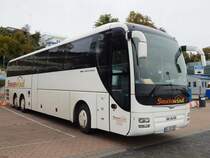 MAN Lion's Coach von Sausewind aus Deutschland im Stadthafen Sassnitz am 19.10.2019