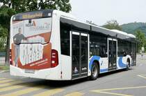 Heckansicht des MB C2 hybrid Nr. 112 der BOGG am 22.5.22 nach der Abfahrt beim Bahnhof Olten.