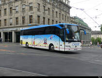 Reisecar Mercedes Tourismo unterwegs in der Stadt Basel am 22.05.2022