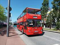 Ein MAN Doppeldecker als Stadtrundfahrt in Hamburg ( Reeperbahn ) 