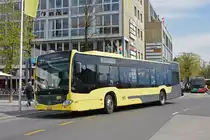 Mercedes Citaro 187, auf der Linie 51, verlässt die Haltestelle beim Bahnhof Thun. Die Aufnahme stammt vom 21.04.2022.