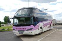 Neoplan Cityliner N 1216  Schumacher , Raststätte A 9 Juni 2022