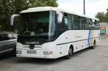 Credo Linienbus an einem Landbahnhof mit dem landestypischen ungarischen Namen Badacsonytördemic - Szigliget!