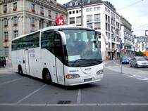 SCANIA der Fa.Schuchort verl�sst den Schwanenplatz in Luzern; 080831