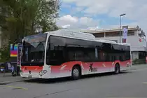 Mercedes Citaro 34, auf der Linie 22, bedient die Haltestelle beim Bahnhof Grenchen Süd. Die Aufnahme stammt vom 26.04.2022.