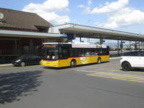 Postauto/PU Liernert & Ehrler SZ 34298/PAG-ID 10013 (MAN A20 Lion's City Ü) am 17.5.2022 beim Bhf. Pfäffikon SZ