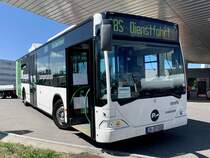 Ein zu Elektro umgebauter Citaro aus Deutschland von pepper motion als Probefahrzeug für die RBS am 31.8.22 bei der Shell Tankstelle in Bern Brünnen.