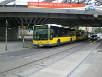 Mercedes-Benz O 530 II (Citaro Facelift) auf der Linie 250 nach Niedersch�nhausen Buchholzer Stra�e am S+U Bahnhof Pankow.