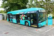 Nagelneuer ICB Solaris Urbino 12 Wasserstoff Bus am 03.09.22 am 03.09.22 beim Tag der Verkehrsgeschichte in Betriebshof Eckenheim