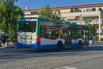 Mercedes-Benz O 530 III (Citaro 2. Generation) von Larcher Touristik (EBE-LA 87) als Linie 460 an der Haltestelle Poing S-Bahn Nord. Aufgenommen 10.8.2022.
