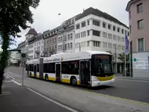 VBSH Nr. 102 (Hess Swisstrolley 3 BGT-N2C) am 29.5.2022 beim Bahnhof Schaffhausen