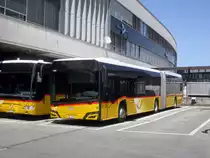 Postauto/PU SteinerBus Nr. 20, PAG-ID: 11247, BE 32333 (Solaris New Urbino 18) am 13.6.2022 beim Bhf. Bern