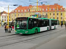 <p> <strong>Graz. Seit den Sommerferien werden die Busse der Type <I>Mercedes-Benz Citaro 2 G EEV</I> durch <I>Mercedes-Benz Citaro Hybrid</I> ersetzt. Einen solchen Hybridbus konnte ich am 18.09.2022 am Jakominiplatz fotografieren, als im Zuge der Veranstaltung <I>Aufsteirern</I> ein Schienenersatz für die Linie 3/5 eingerichtet werden musste.</p> </strong>