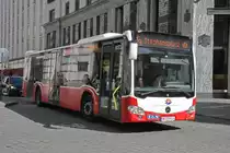 Mercedes Citaro 8173, auf der Linie 1A fährt durch die Herrengasse. Die Aufnahme stammt vom 01.09.2022.