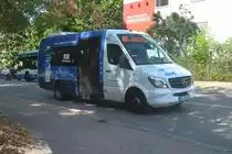Mercedes-Benz Sprinter von Hadersdorfer (FS-HL 641) als Linie 650 in Freising, Bahnhofstraße. Aufgenommen 22.8.2022.