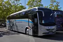 Volvo 9900, aufgenommen auf dem Parkplatz am See von Annecy. 09.2022