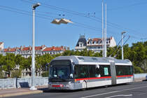 Irisbus Cristalis ET B18 Trolleybus (1926) in Lyon, auf der Linie C3 unterwegs. 20.09.2022