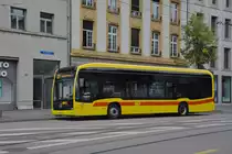 Mercedes eCitaro 1017, auf der Linie 37, wartet an der Endstation am Aeschenplatz. Die Aufnahme stammt vom 18.08.2022.