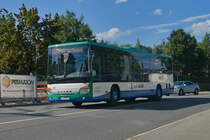 Setra S 415 LE business von Geldhauser (M-W 9719) als Linie X970 in Wolfratshausen, Sauerlacher Straße. Aufgenommen 25.8.2022.