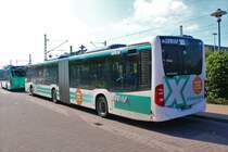 RMV X Schnellbus Mercedes Benz Citaro 2 G am 05.10.22 in Langen (Hessen) Bhf